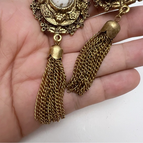 Vintage Victorian Revival Ornate Goldtone Speckle Cabochon Tassel Clip Earrings - Picture 5 of 7